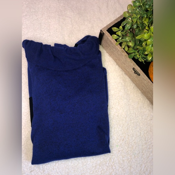 BLEU Women Blouse/ Tunic/ Sweater Color Blue & Black Sz L - Picture 3 of 8